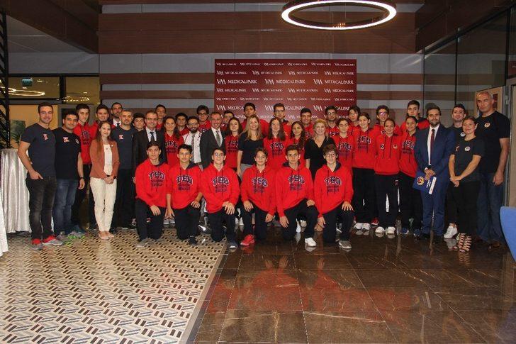 VM Medical Park Mersin Hastanesi, başarılı sporculara sağlık sponsoru oldu G2