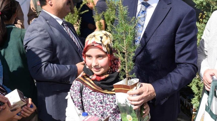 KOSKİ&rsquo;den &ldquo;Geleceğe Nefes&rdquo; seferberliğine 42 bin fidanla destek