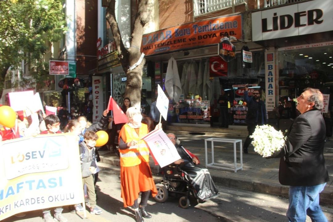 Malatya&rsquo;da L&Ouml;SEV&rsquo;den, farkındalık y&uuml;r&uuml;y&uuml;ş&uuml;