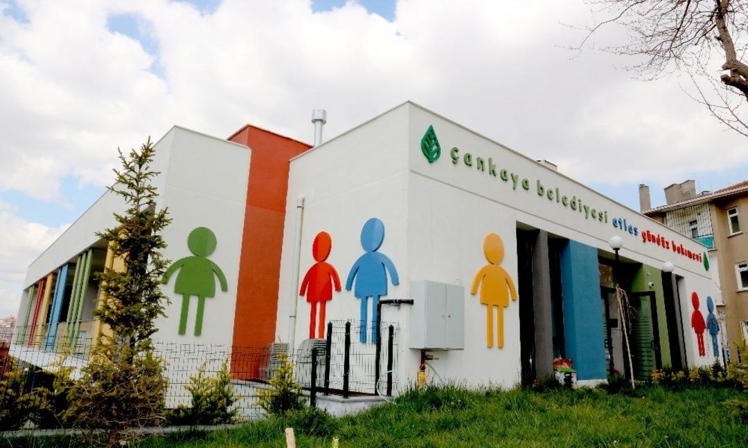 &Ccedil;ankaya otizmin farkında