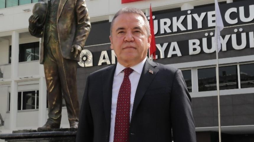 Başkan B&ouml;cek: "Atamızı &ouml;zlemle anıyoruz"