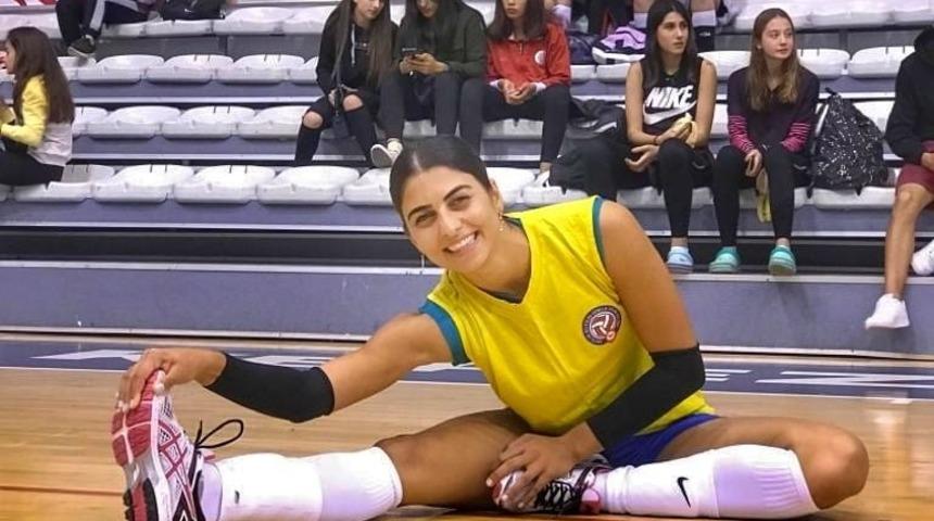 Ispartalı voleybolcu Melis Korkmaz, A&ccedil;ı Koleji&rsquo;ne transfer oldu