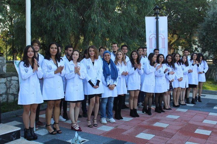 Veteriner hekim adayları önlük giydi G4