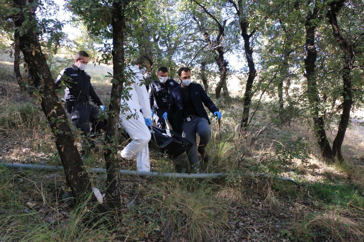 Adıyaman'da ağaca asılı erkek cesedi bulundu