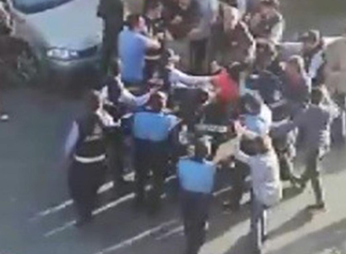 Kocaeli'de zabıta ile vatandaşlar arasında arbede