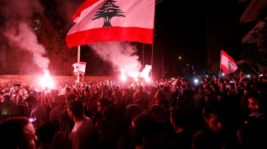 Gösteriler 10. gününe girdi! Durmuyor