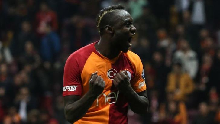 Diagne soyunma odasında yumruk yumruğa kavga etti G4
