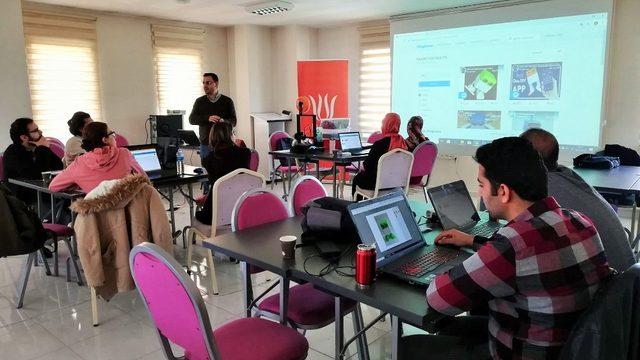 Van İl Milli Eğitim Müdürlüğü Robotik ve Kodlama Eğitmen Eğitimi tamamlandı