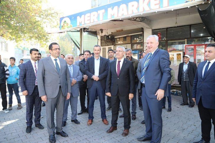 Eskimalatya’da bulunan eski belediye binasının yıkımı için ilk kepçe vuruldu G3