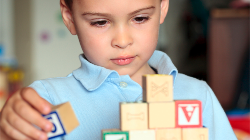 Otizmli çocuklarda kaynaştırma eğitimi önemli
