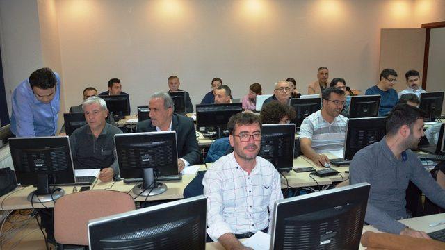 Konya SMMMO’da ileri düzey excel eğitimi