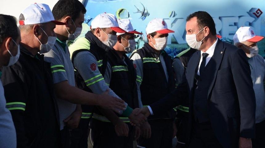 Temizlik iş&ccedil;ilerinden &rsquo;farkındalık&rsquo; mesajı