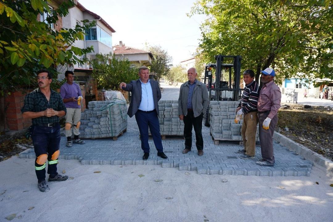 Osmancık Belediye&rsquo;si 30 bin metrekare parke taşı d&ouml;şeyecek