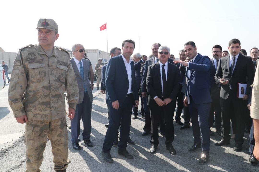 Vali Doğan Afrin&rsquo;de incelemelerde bulundu