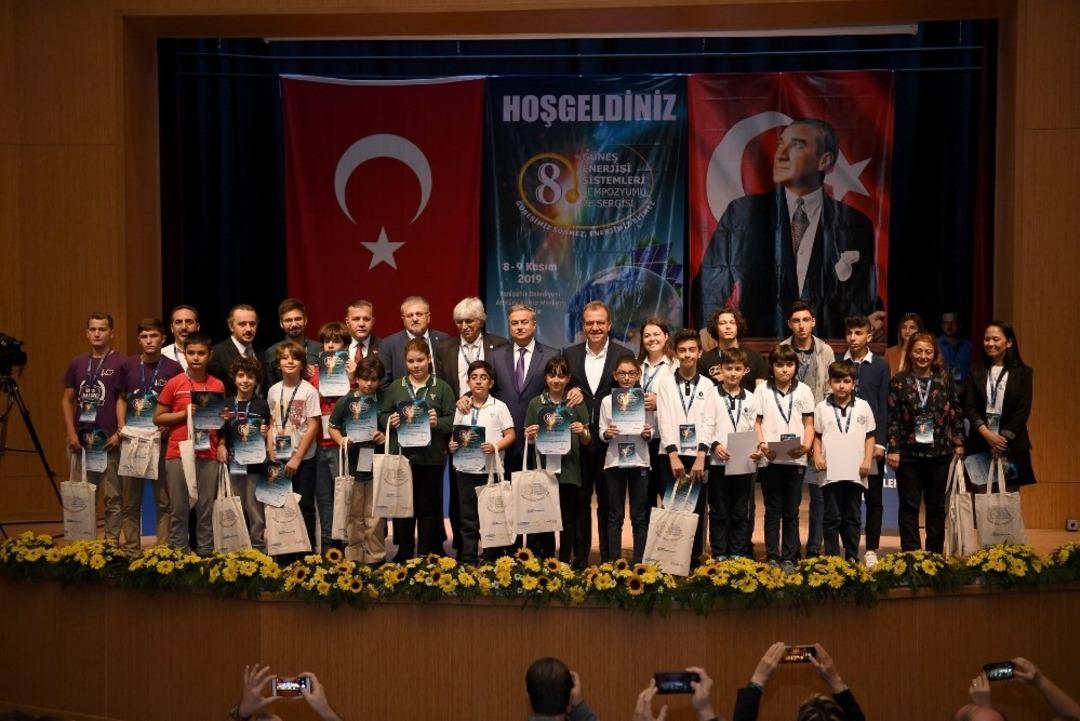 Se&ccedil;er: "&Ccedil;atı tipi g&uuml;neş enerjisi i&ccedil;in teşvik &ccedil;alışmaları yapıyoruz"