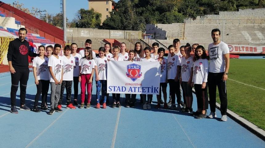 Ata i&ccedil;in koştular