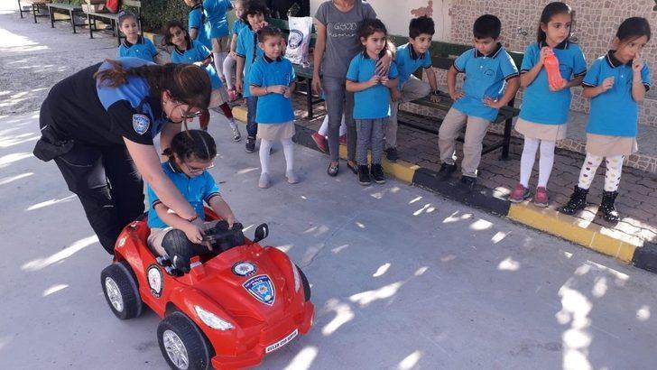 Miniklere uygulamalı trafik eğitimi G1