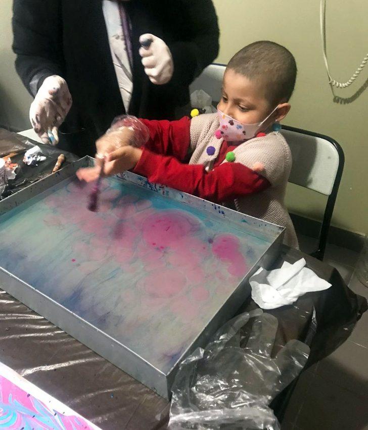 Lösemili çocuklar ebru sanatıyla tanıştı G2