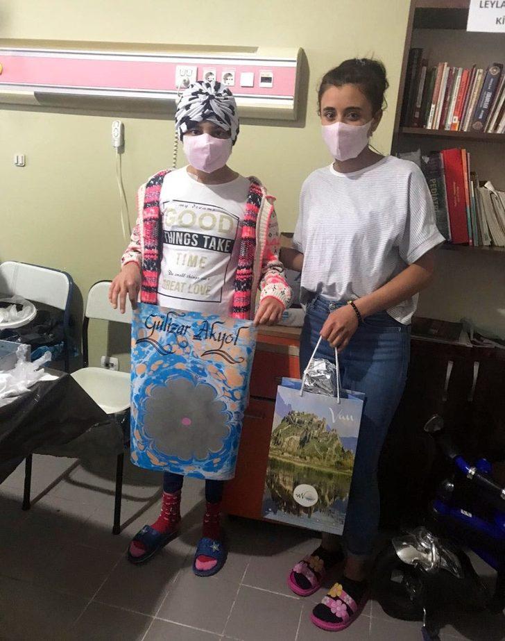 Lösemili çocuklar ebru sanatıyla tanıştı G5