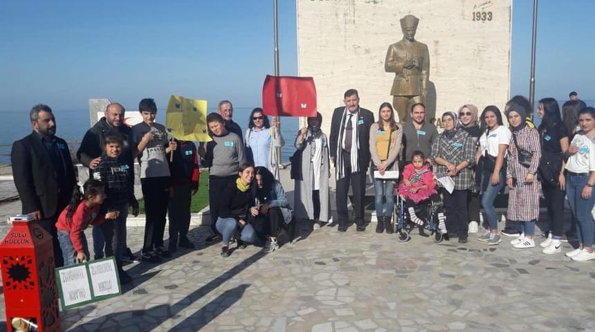 Otistik öğrencilere yapılan davranış protesto edildi