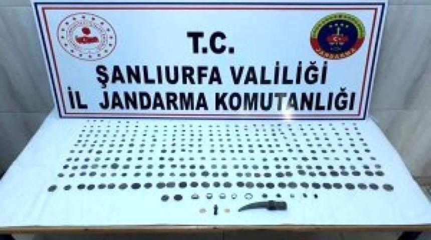 Roma dönemine ait 333 adet sikke ele geçirildi
