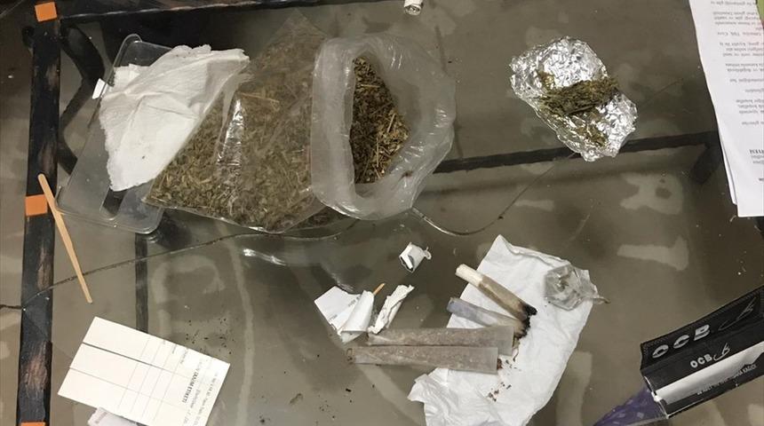 Bilecik'teki uyuşturucu operasyonunda 3 kişi tutuklandı