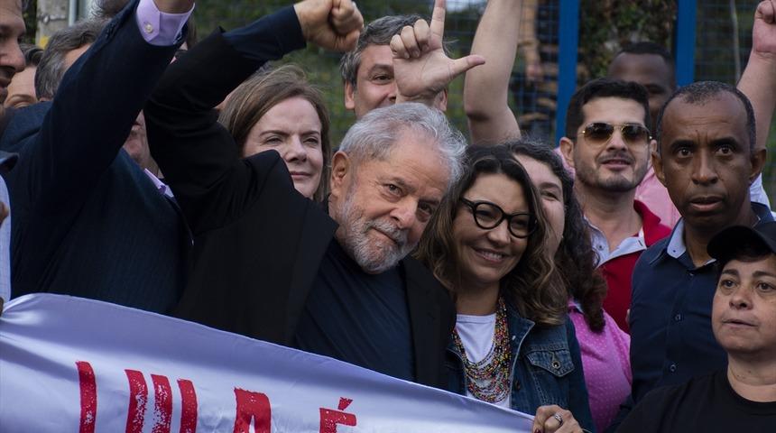 Eski Brezilya Devlet Başkanı Lula tahliye oldu