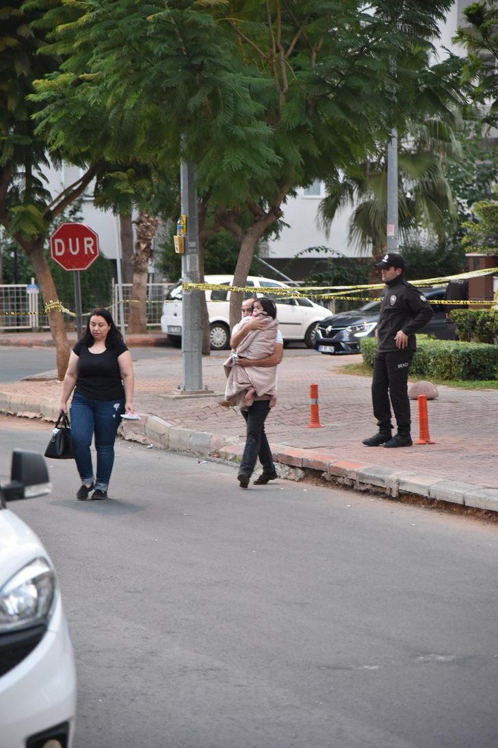 Antalya'da 4 kişilik aile ölü bulundu; siyanür şüphesi var (2) G3