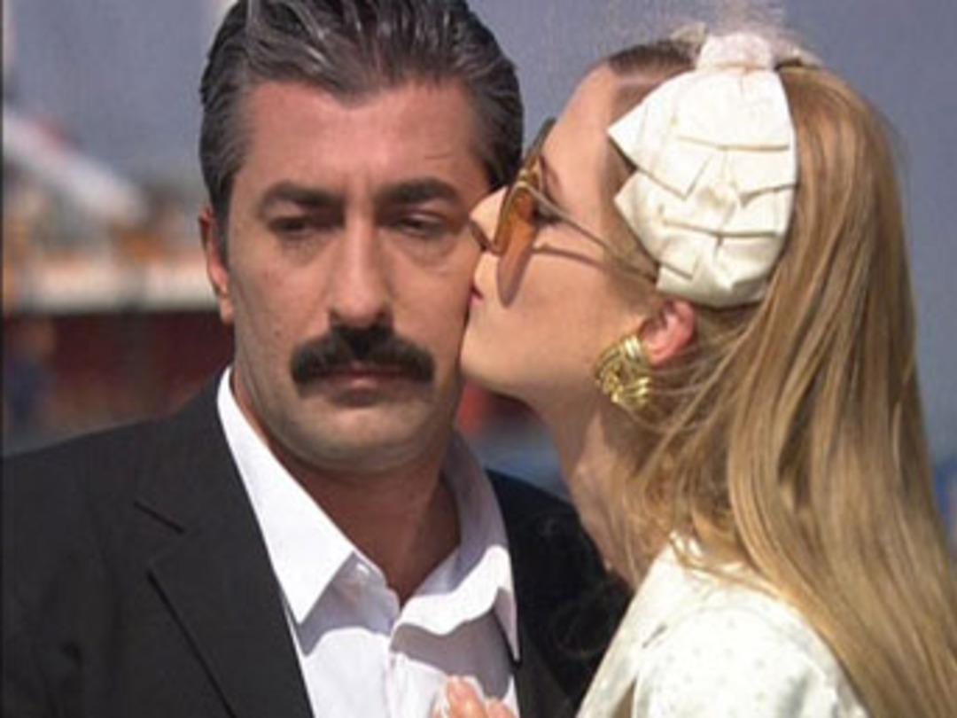 G&uuml;n&uuml;n magazin turu