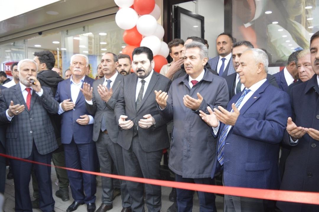 Ağrı&rsquo;da Kızılay Kan Alma birimi a&ccedil;ılışı yapıldı