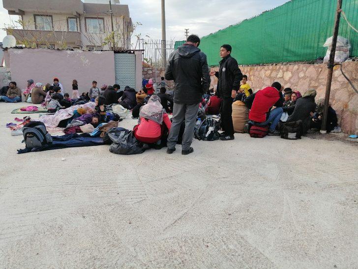 Çanakkale Ayvacık'ta 205 kaçak göçmen yakalandı G1