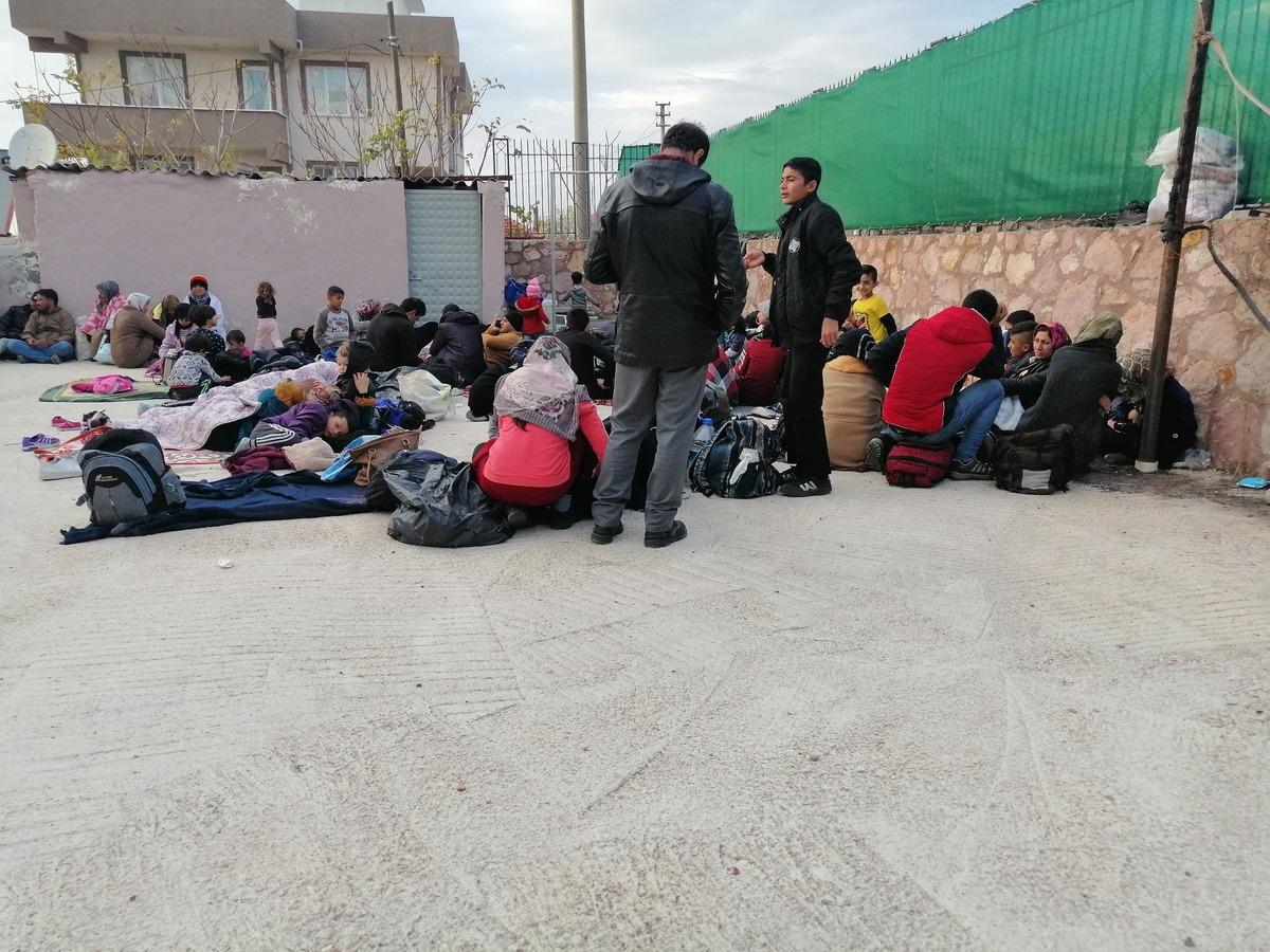 &Ccedil;anakkale Ayvacık'ta 205 ka&ccedil;ak g&ouml;&ccedil;men yakalandı