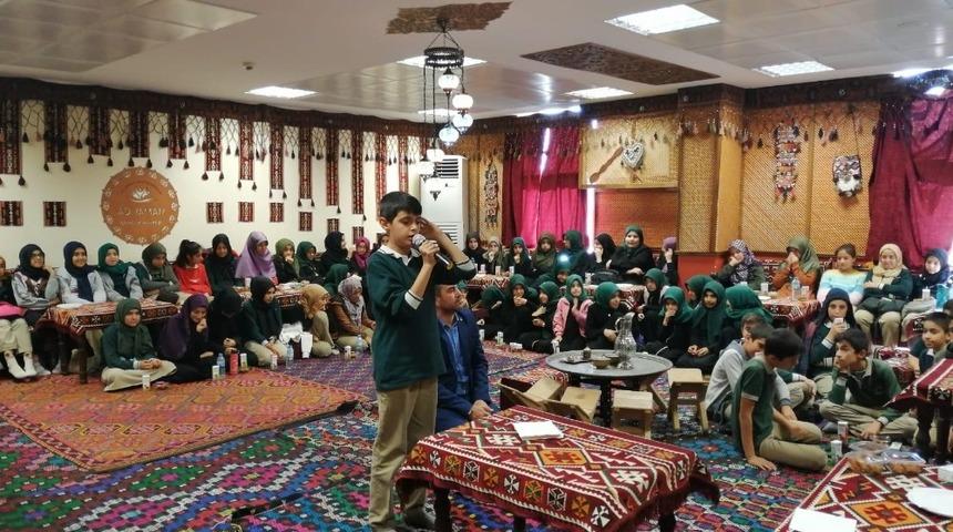 Öğrencilerden Mevlid-i Nebi programı