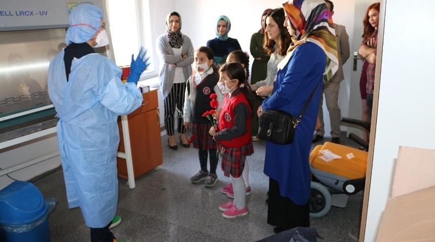 &Ouml;ğrencilerden anlamlı ziyaret