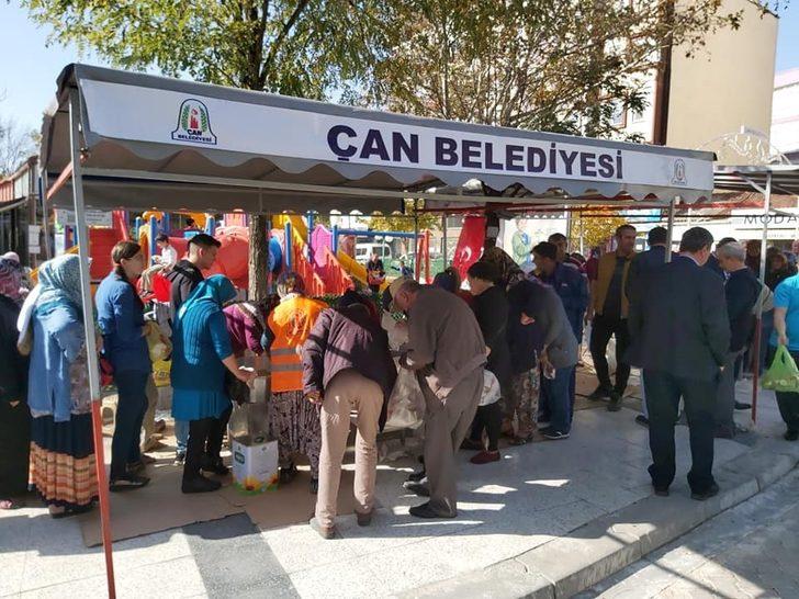 Başkan Öz, kandilde ikramda bulundu, mezarlıkları ziyaret etti G3