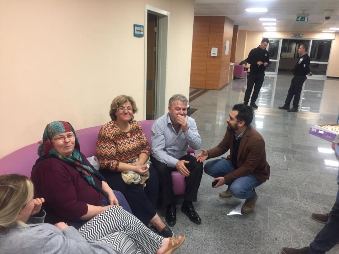 AK Parti Gen&ccedil;lik Kollarından kandil gecesi hastalara ziyaret