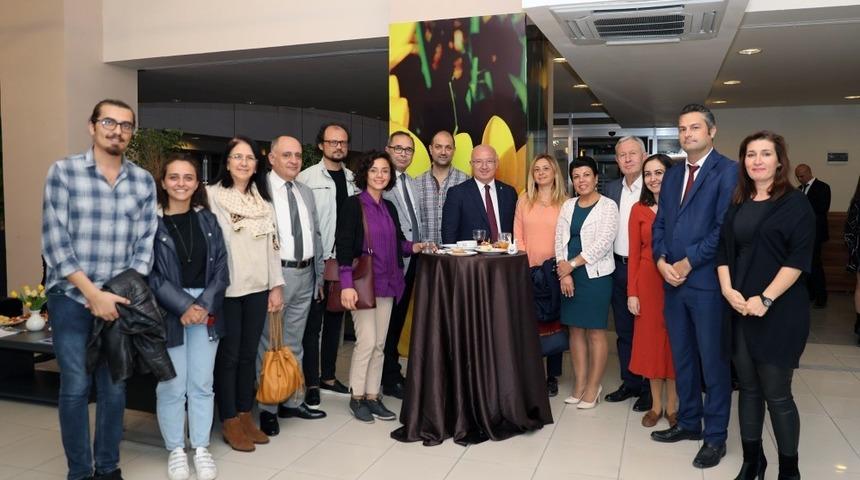 Başkan G&uuml;m&uuml;ş; &ldquo;Menteşe&rsquo;de Mahalle k&uuml;lt&uuml;r&uuml;m&uuml;z&uuml; koruyoruz&rdquo;