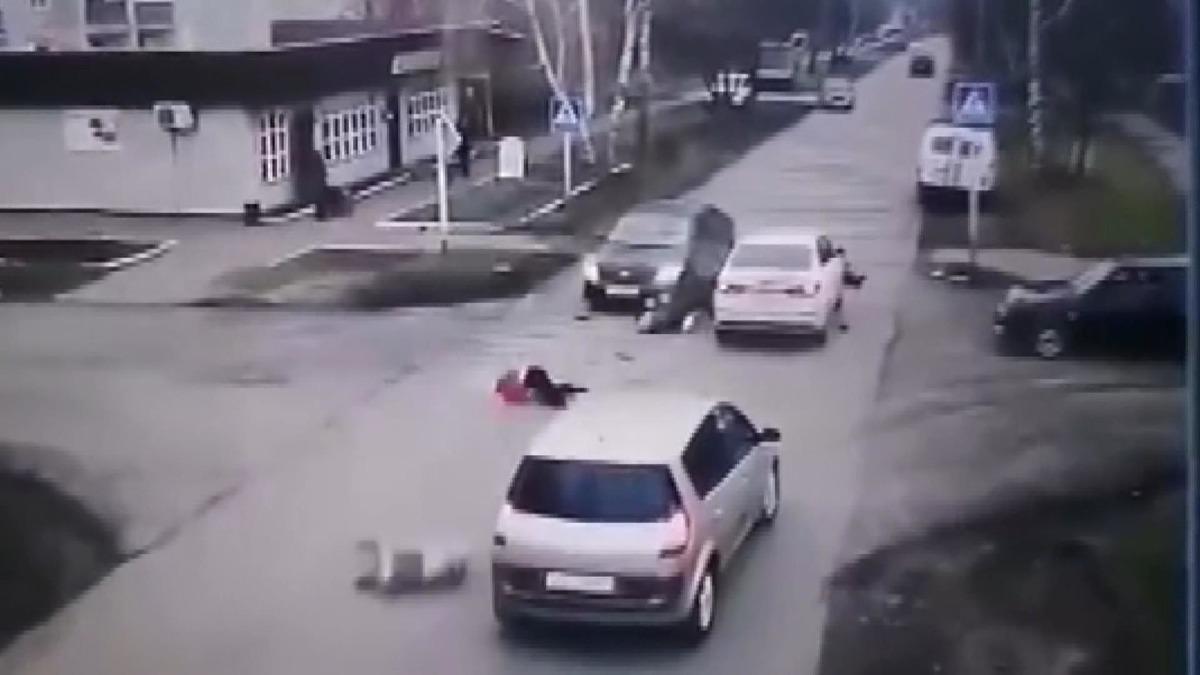 Rusya&rsquo;da sarhoş s&uuml;r&uuml;c&uuml; dehşet sa&ccedil;tı!