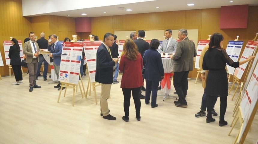 Açıköğretim Sisteminin yürüttüğü 32 araştırma görücüye çıktı