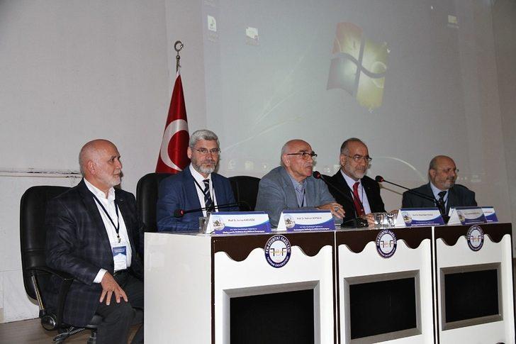 HRÜ’de tefsir akademisyenleri koordinasyon toplantısı gerçekleştirildi G2