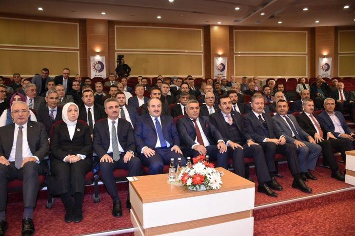 Bakan Varank, Malatya’da iş dünyası ile bir araya geldi G2