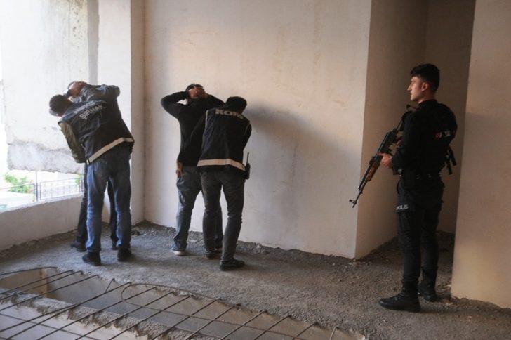 Cizre’de narkotik ve KOM ekipleri denetimlerine aralıksız devam ediyor G4