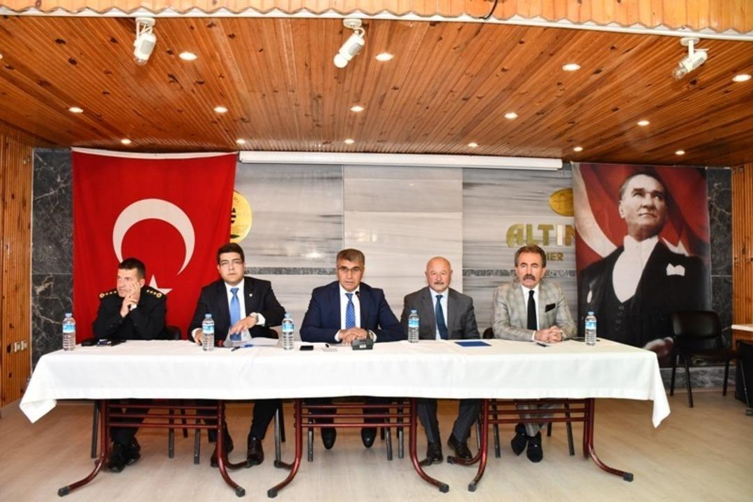 Eflani&rsquo;de muhtarlar toplantısı yapıldı