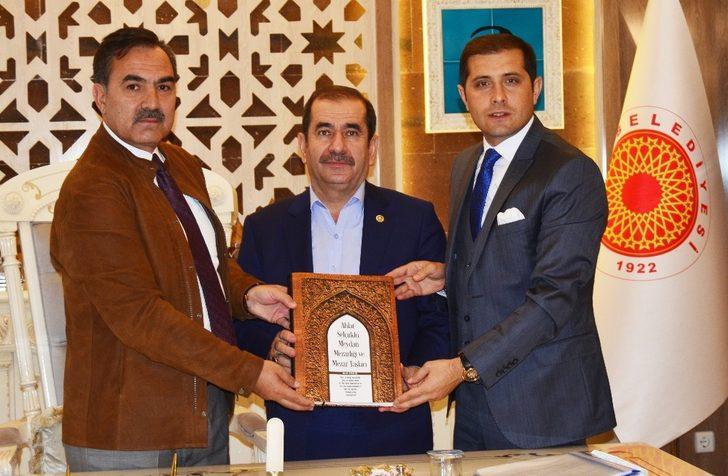 Milletvekili Taşar’dan Ahlat Belediyesi’ne ziyaret G1