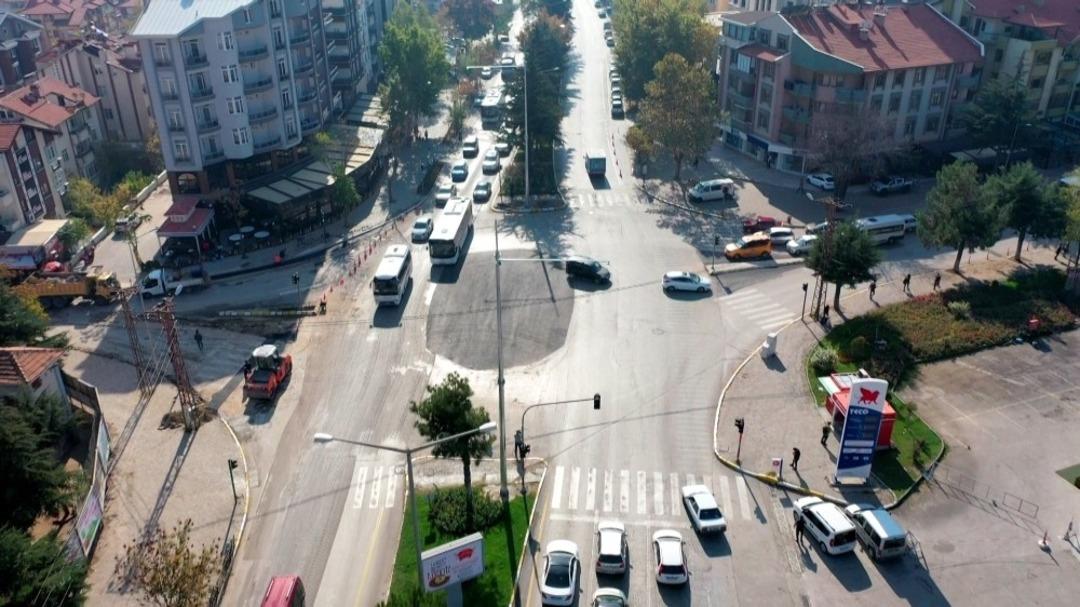 Isparta&rsquo;da iyileştirilen kavşaklarla, yılda 1.5 milyon lira yakıt tasarrufu sağlanacak