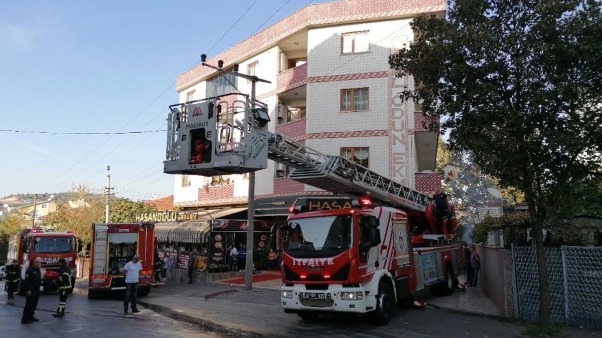 Ekmek fırınında &ccedil;ıkan yangın korkuttu