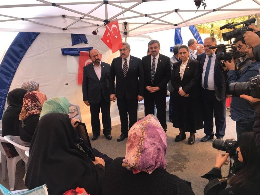 TBMM insan hakları inceleme komisyonu Diyarbakır annelerini ziyaret etti