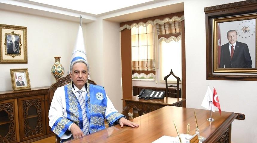 Rekt&ouml;r Turgut&rsquo;tan 10 Kasım mesajı