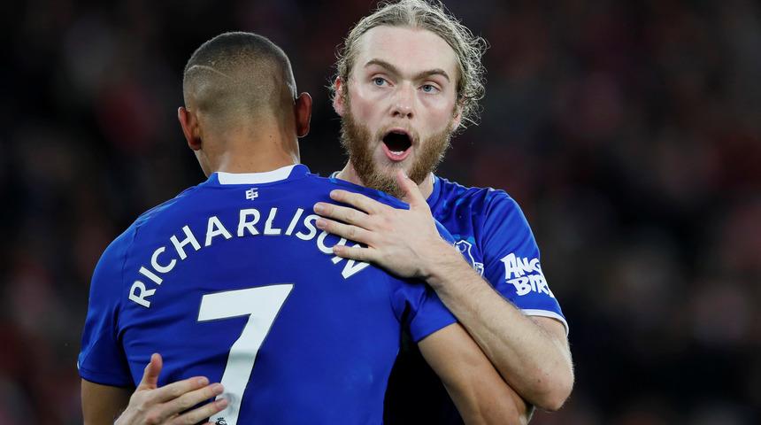 Cenk oynadı, Everton kazandı