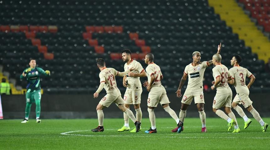 Ömer Bayram ve Feghouli bu sezon ilk kez gol sevinci yaşadı